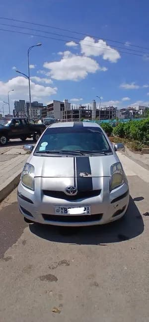 Toyota Yaris Compact 2010