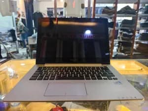 ASUS 14 Touchscreen Laptop