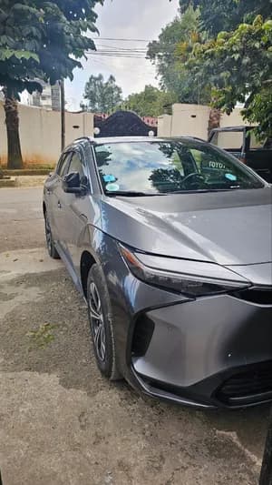 Full Option Toyota BZ4X 2023