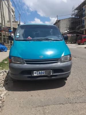Toyota Hiace 2000 2L
