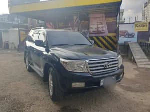 Toyota Landcruiser V8 VXR