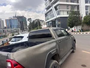 Toyota Hilux Invincible 2021 2800cc