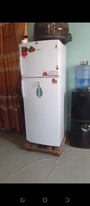 Arcelik 330 Liter Refrigerator