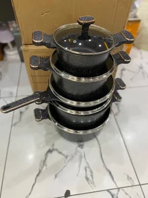 momcoc non stick cookware 4 ድስቶች 1 መጥበሻ