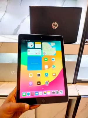 Apple iPad 6th Gen 32GB