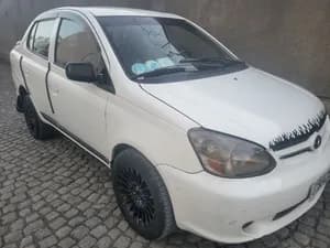 Toyota Platz 2002 Automatic