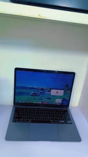 Apple MacBook Air M1 8GB 256GB