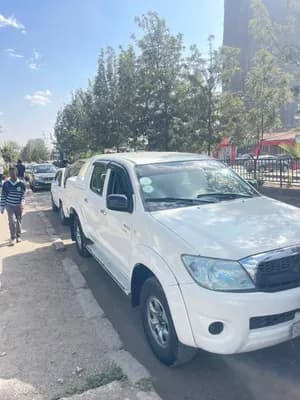 Toyota Hilux 2010 Manual Pickup