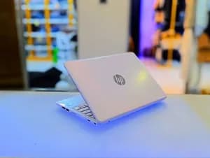 HP Notebook stream 64GB 4GB