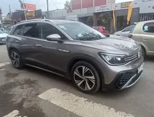 Volkswagen ID.6 Crozz Pro 2023
