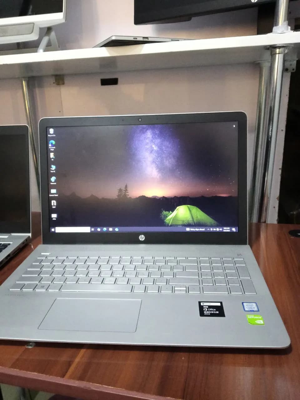 Listing photo 2
