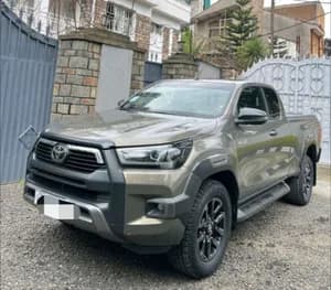 Toyota Invincible King Cab 2021 2.4L