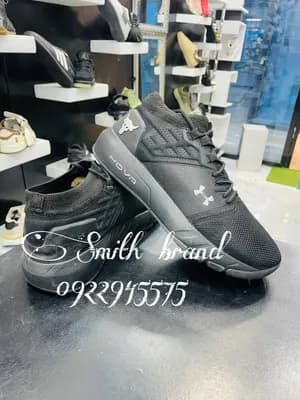 Under Armour Sneakers