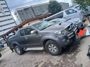 Toyota Hilux Kin-Cap 2011