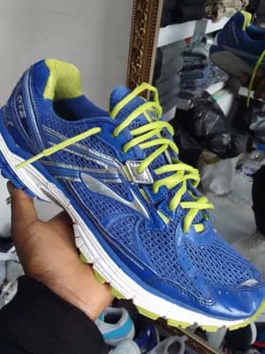 Brooks Running Shoes Size 44