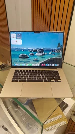 Apple MacBook Air M3 15 Inch