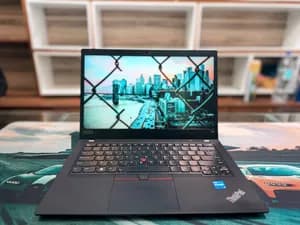 Lenovo ThinkPad T490 Touchscreen Laptop