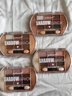 11 shade eyeshadow
