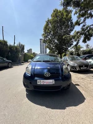 Yaris Compact 2008