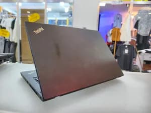 Lenovo ThinkPad 8GB 256GB 14inch