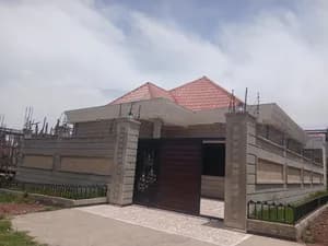 Modern 250 Sqm Villa in Summit