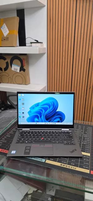 Lenovo X1 Yoga i7 16GB 512GB