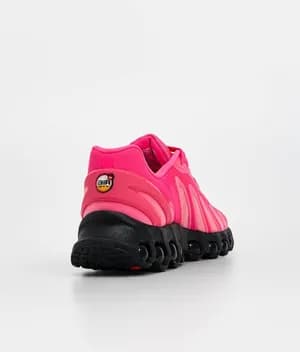 NIKE AIR MAX DN8