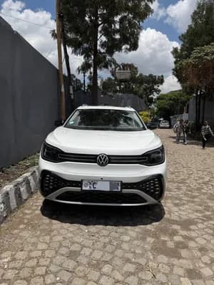 Volkswagen ID.6 Crozz Pro EV