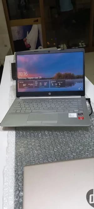 HP Notebook 14 Ryzen Laptop
