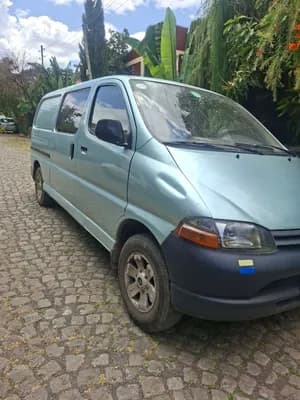 1997 Toyota Hiace 2L Manual Van