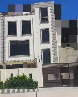 Modern G+2 House in Summit