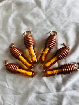 Honey lip gloss