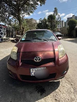 Yaris Compact 2010 Excellent