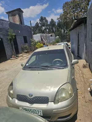 Toyota Vitz 2002 1.0L