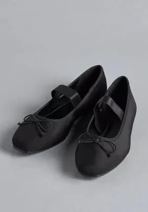 MAX bow detail ballerina shoe with elastic strap