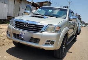 Toyota Hilux Double Cab 2012