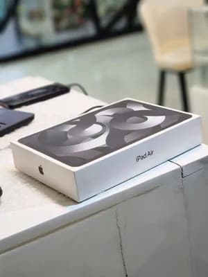 Apple iPad Air 5th Gen 64GB