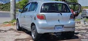 Toyota Vitz 2001