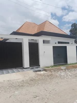 Modern 6-Bedroom Villa in Ayat
