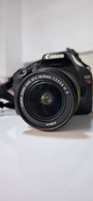 Canon EOS Rebel T2i Camera