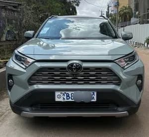 Toyota RAV4 2021 AWD SUV