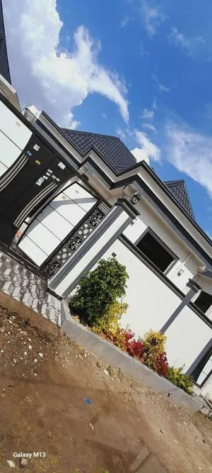 200 sqm Villa for Sale in Ayat