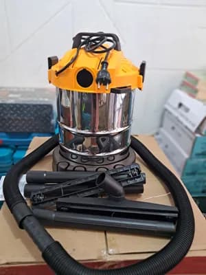 ingco vacuum cleaner 12L
