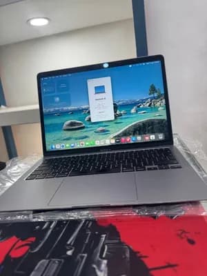 Apple MacBook Air M1 8GB 256GB