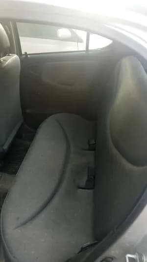 TOYOTA VITZ 2001