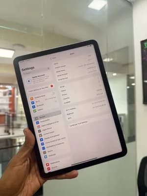 Apple iPad Air 6th Generation 256GB