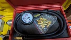 Engine Oil Pressure Tester