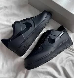 Nike Air Force 1 Triple Black