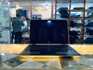 HP Pavilion 3 Core i3 Laptop