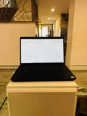 Dell Latitude 5501 Laptop